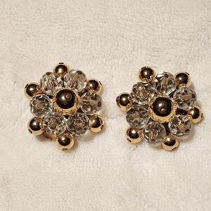 Vintage 1950's Clip On Earrings. Gold tone. Preloved.